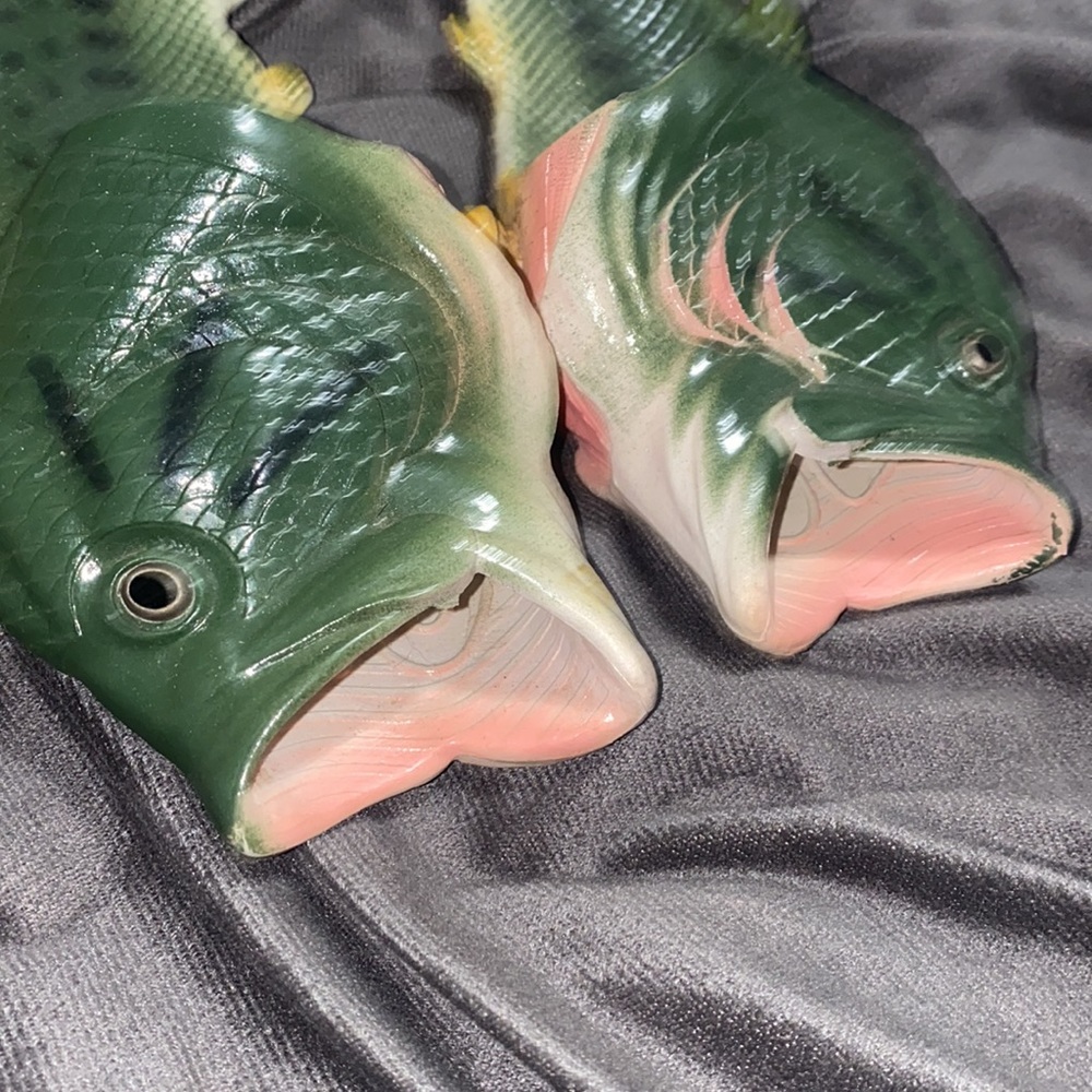 🛍️Fun fish flops! - Picture 6 of 6